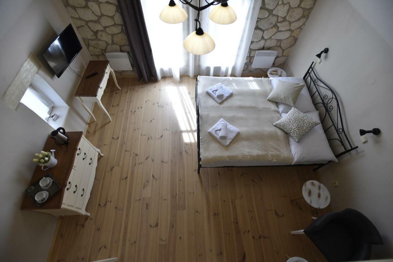 Penzion Dobre Casy Valtice Buitenkant foto